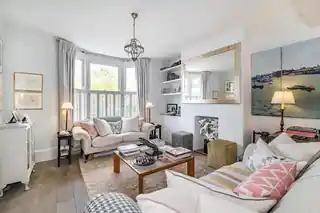 29 Broadhinton Road, photo 2