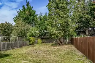 29 Burleigh Gardens, photo 2