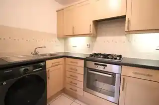 29 Crispin Way, photo 2