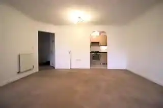 29 Crispin Way, photo 3