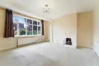 29 Ditton Hill Road, photo 2