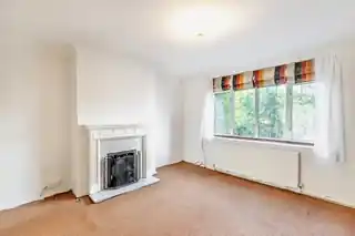 29 Lichfield Road, photo 3