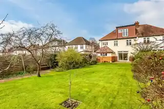 29 Lynton Road, photo 3
