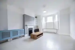 29 Ravenshurst Avenue, photo 3