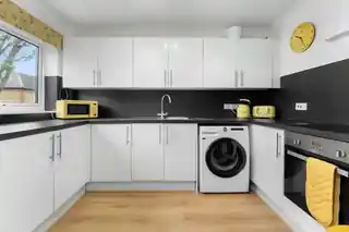 29 Relko Gardens, photo 4