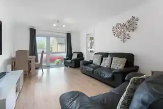 29 Relko Gardens, photo 2