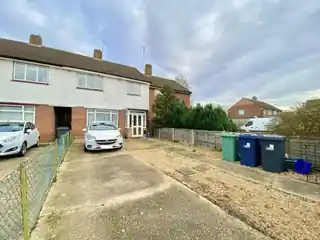 29 Rushdene Close, photo 2