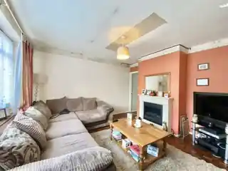 29 Rushdene Close, photo 3