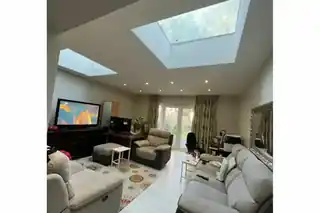 29 St Martins Close, photo 3