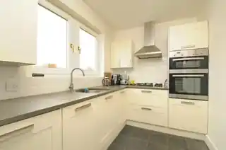 29 Telford Avenue, photo 2