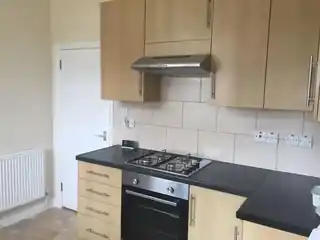 29 Weald Lane, photo 4
