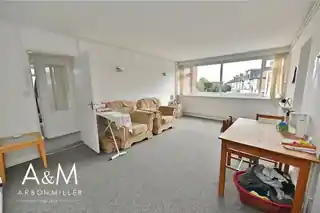 290 Ashurst Drive, photo 2