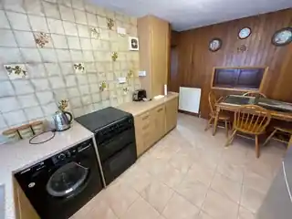 294 Elm Park Avenue, photo 4