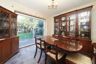 294 Long Lane, photo 3