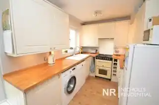 298 Malden Road, photo 4