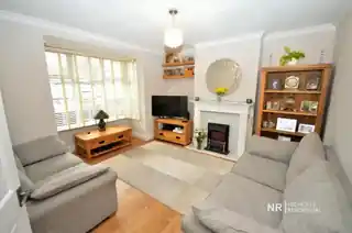 298 Malden Road, photo 2