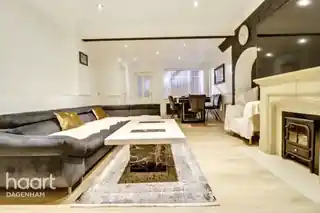 299 New Road, photo 3