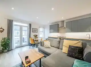 29B Lechmere Road, photo 3