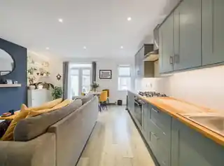 29B Lechmere Road, photo 2