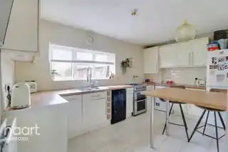 2A Firbank Road, photo 3