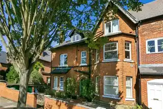 2D Strafford Road, photo 2