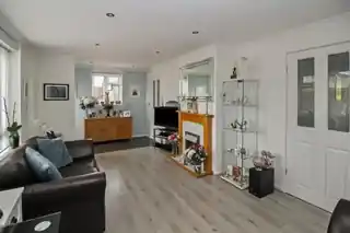 3 Abridge Gardens, photo 3
