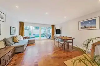 3 Acorn Gardens, photo 3