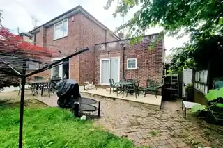 3 Ashurst Road, photo 2