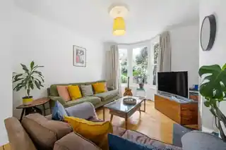 3 Barnwell Road, photo 2