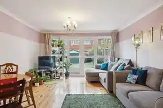 3 Bluebell Close, photo 3