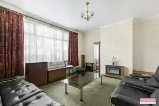 3 Callard Avenue, photo 2