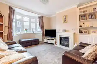 3 Carlton Crescent, photo 2