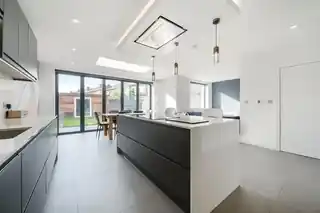 3 Carnarvon Avenue, photo 2