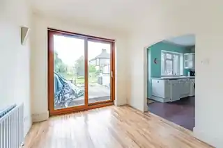 3 Cheyne Avenue, photo 3