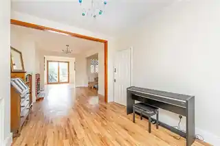 3 Cheyne Avenue, photo 2