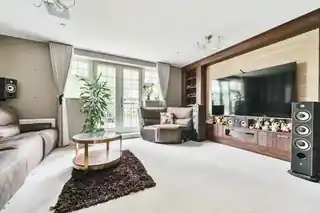 3 Collison Avenue, photo 4
