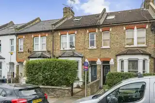 3 Connaught Road, photo 2