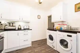 3 Davington Gardens, photo 2