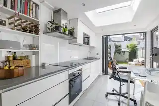 3 Evesham Road, photo 3