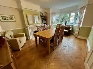 3 Furzedown Road, photo 2