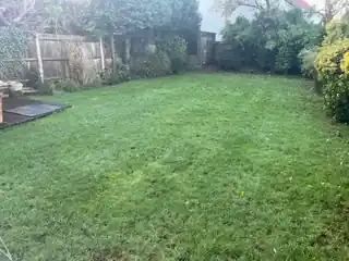 3 Furzedown Road, photo 3