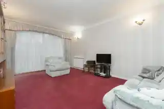 3 Heronslea Drive, photo 2