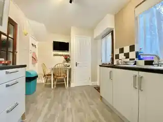 3 Hewens Road, photo 4