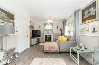 3 Hillground Gardens, photo 4