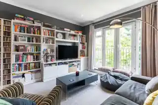 3 Holmdene Avenue, photo 3