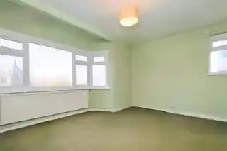 3, Kendal Court, Surbiton Hill Park, photo 2