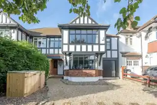 3 Knighton Drive, photo 2