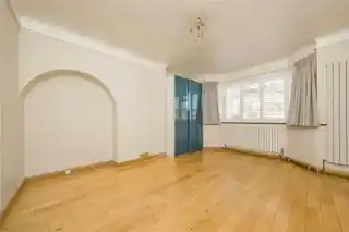 3 Landseer Road, photo 3