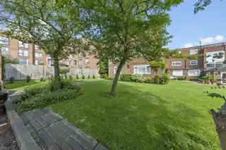 3, Lanfranc Court, Greenford Road, photo 2