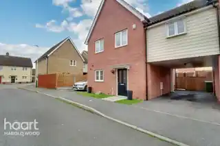 3 Leaf Hill Drive, photo 2